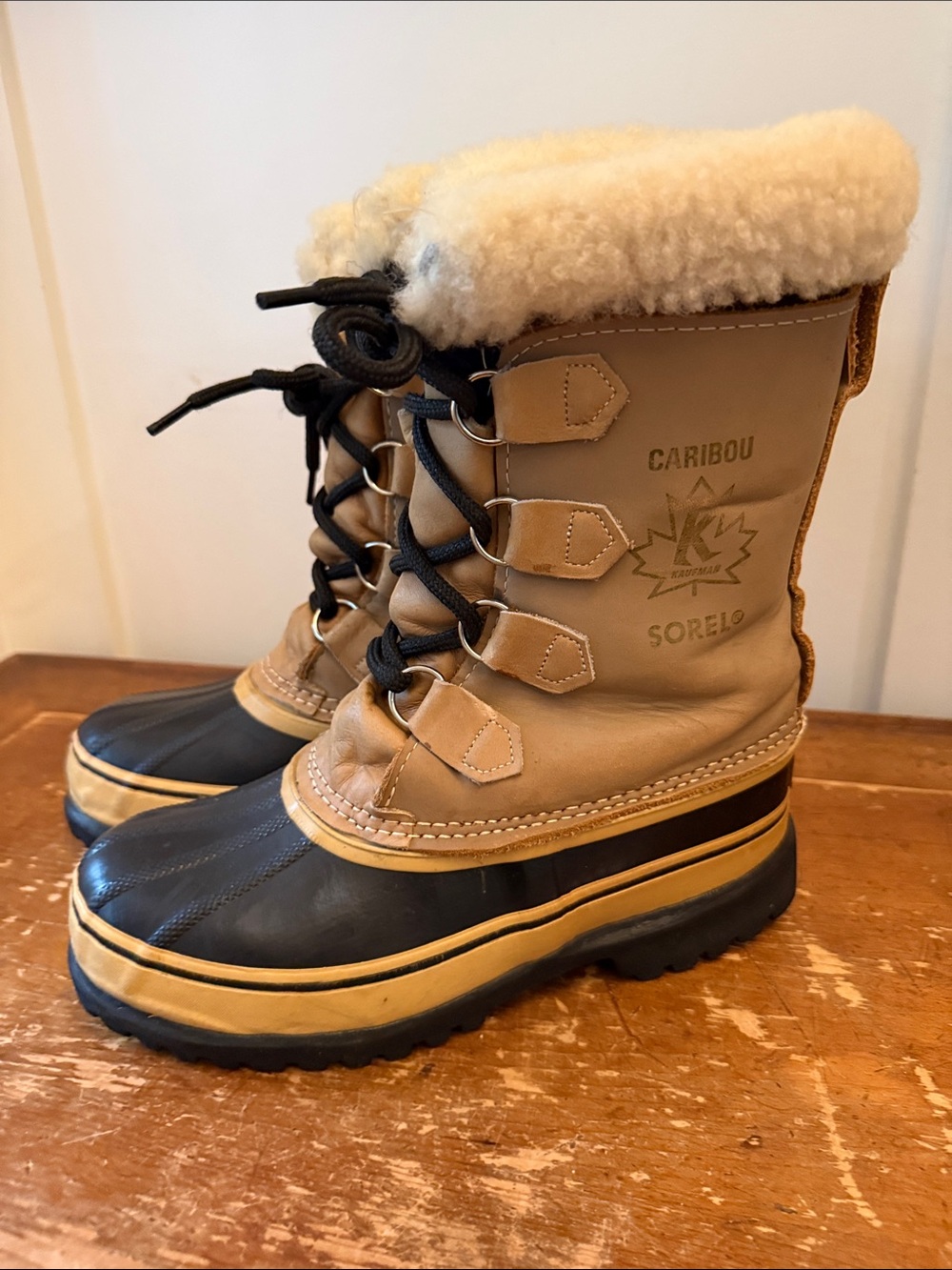 SOREL Caribou Waterproof Winter Snow Boots Buff Tan Brown Womens Size 8